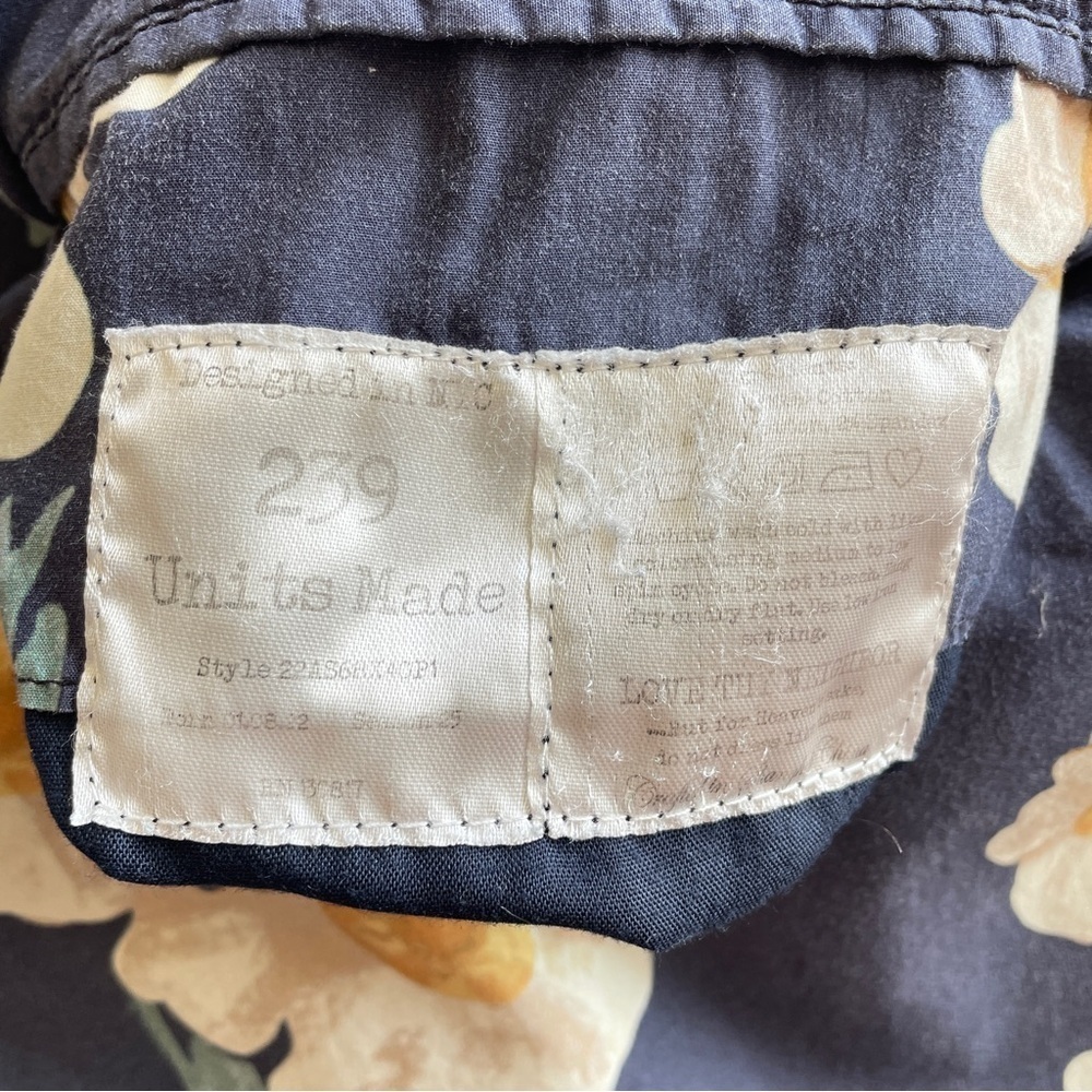 Descendent of Thieves Men’s Reversible Floral Navy Blue Shorts 31 - Picture 6 of 7